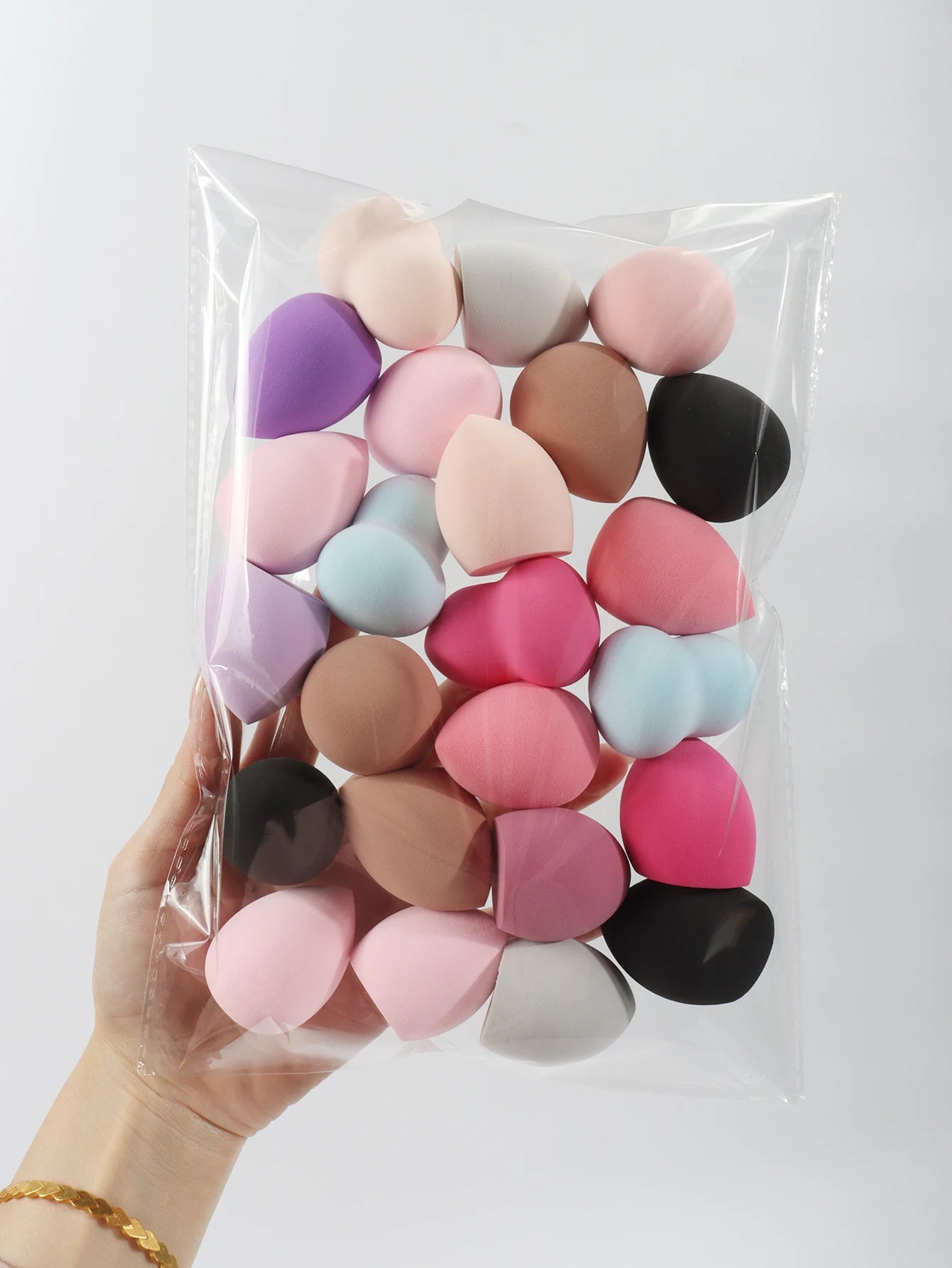 Medium Beauty Sponge Pieces